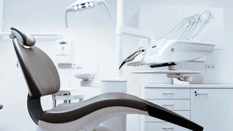 Abordarea unică a Clinicii Poloneze UK asupra îngrijirilor medicale