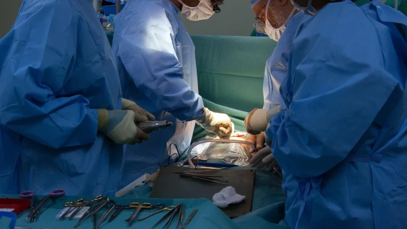 Pionieratul Poloniei în serviciile medico-chirurgicale: Călătorie prin istorie